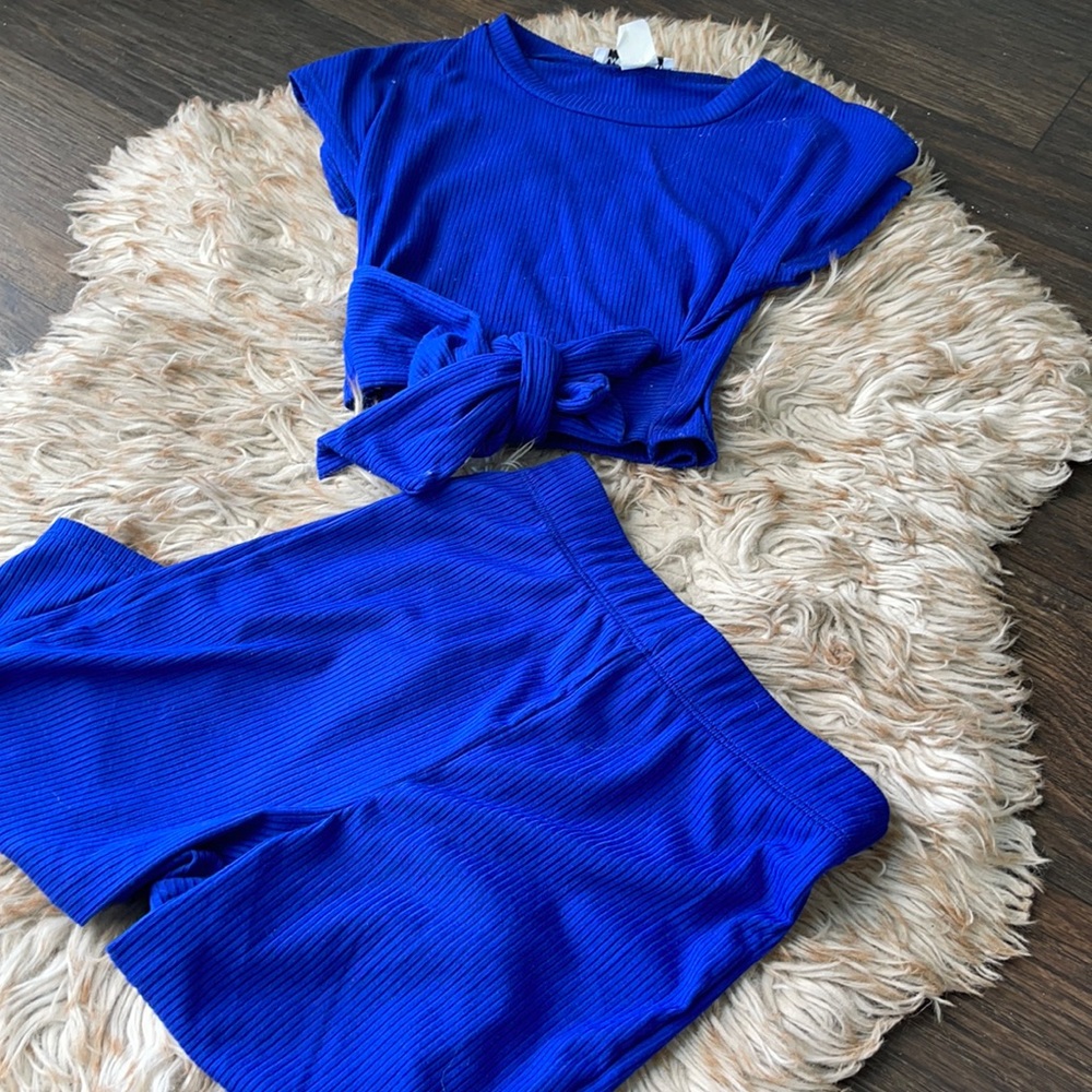 Crop top / shorts set